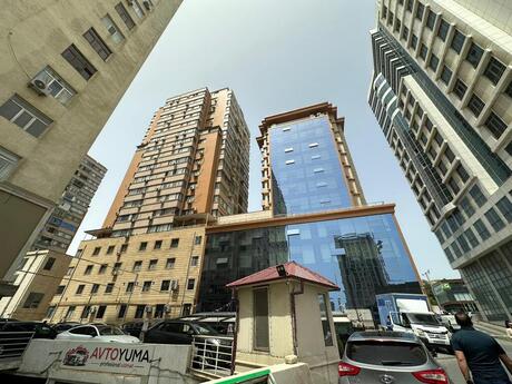 Şah İsmayıl Xətaidə 3 otaqlı yeni tikili mənzil satılır, 128 m², 359 000 AZN, şəkil 2 / 11