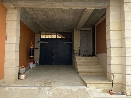 5 otaqlı həyət evi/bağ evi - Badamdar q. - 300 m²