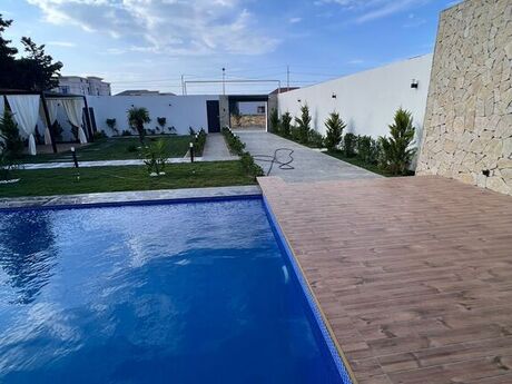 4 otaqlı həyət evi/bağ evi - Şüvəlan q. - 300 m²