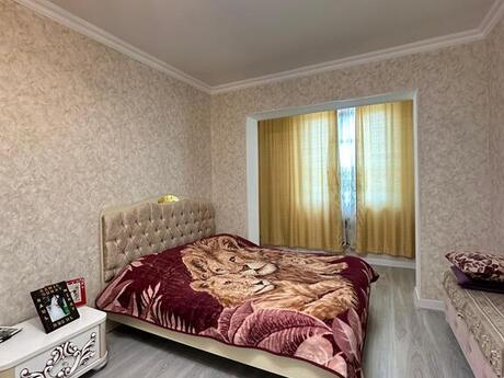 4 otaqlı köhnə tikili - Bakıxanov q. - 100 m²