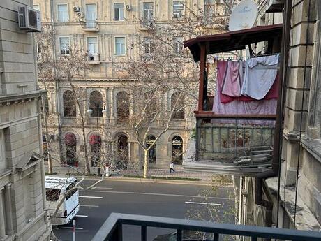 1 otaqlı köhnə tikili - Sahil m. - 40 m²
