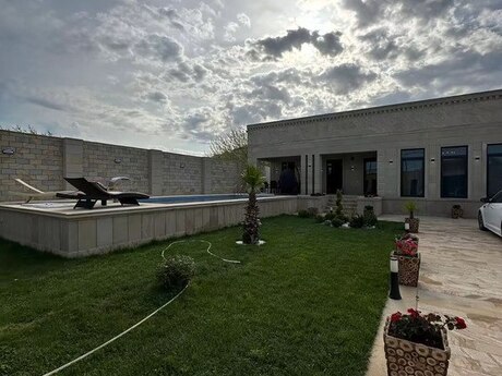 4 otaqlı həyət evi/bağ evi - Mərdəkan q. - 300 m²