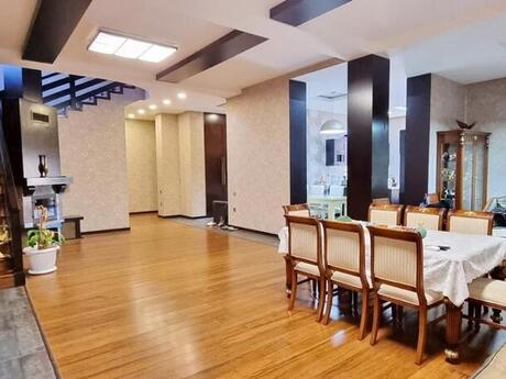 6 otaqlı həyət evi/bağ evi - Mərdəkan q. - 453 m²