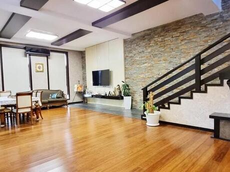 6 otaqlı həyət evi/bağ evi - Mərdəkan q. - 453 m²