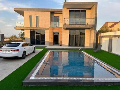 4 otaqlı həyət evi/bağ evi - Novxanı q. - 300 m²