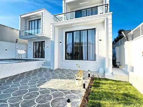 5 otaqlı həyət evi/bağ evi - Mərdəkan q. - 300 m²