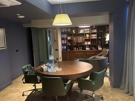 6 otaqlı ofis - Nəsimi r. - 242.4 m²