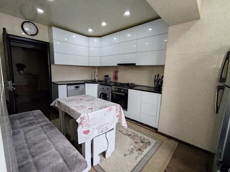 4 otaqlı yeni tikili - Şah İsmayıl Xətai m. - 100 m²