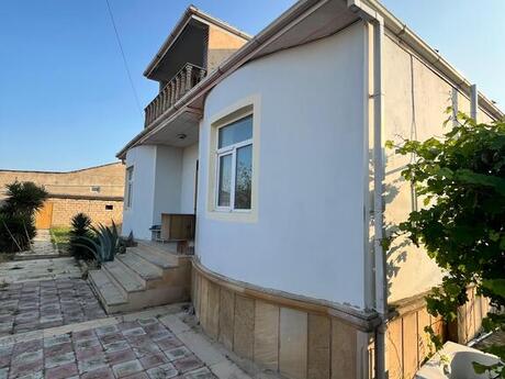 4 otaqlı həyət evi/bağ evi - Buzovna q. - 140 m²