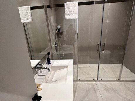 2 otaqlı yeni tikili - Nardaran q. - 80 m²