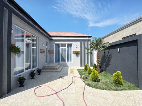 4 otaqlı həyət evi/bağ evi - Mərdəkan q. - 140 m²