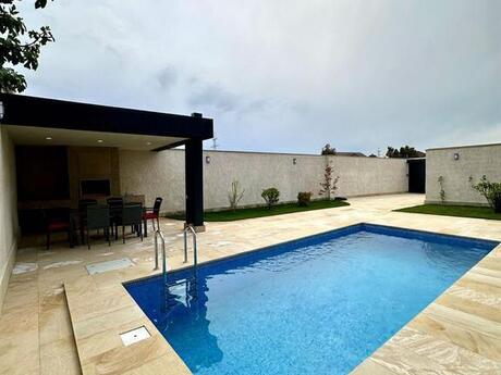 4 otaqlı həyət evi/bağ evi - Şüvəlan q. - 220 m²