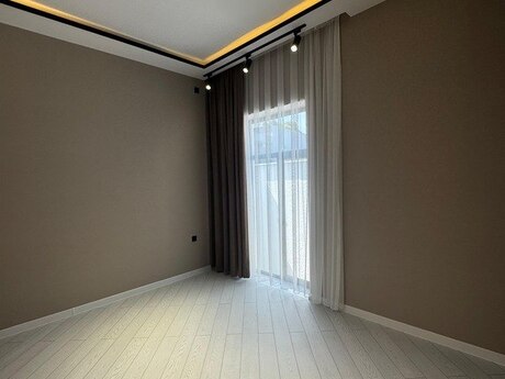 4 otaqlı həyət evi/bağ evi - Şüvəlan q. - 180 m²