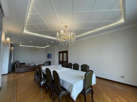 7 otaqlı həyət evi/bağ evi - Xətai r. - 300 m²