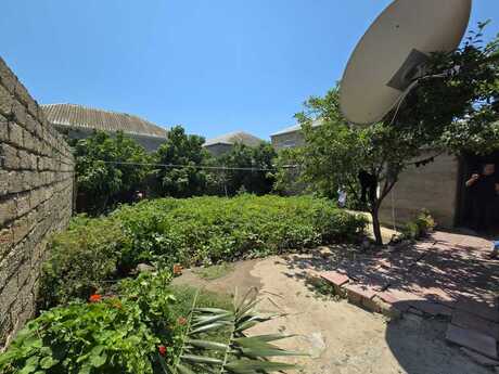 4 otaqlı həyət evi/bağ evi - Binə q. - 110 m²
