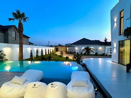 5 otaqlı həyət evi/bağ evi - Bilgəh q. - 400 m²