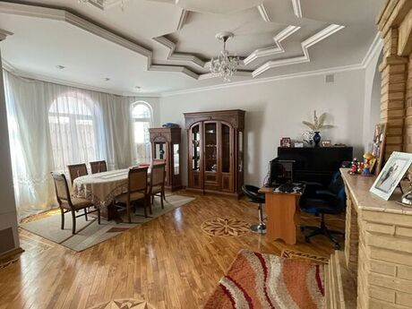 6 otaqlı həyət evi/bağ evi - Həzi Aslanov m. - 230 m²