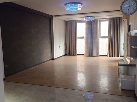 4 otaqlı yeni tikili - İnşaatçılar m. - 229 m²
