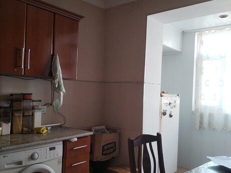 3-комн. вторичка - м. Ахмедлы - 80 м²