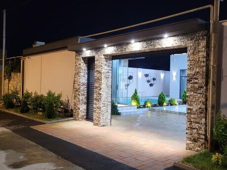 4 otaqlı həyət evi/bağ evi - Mərdəkan q. - 200 m²