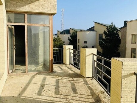 8 otaqlı həyət evi/bağ evi - Şıxov q. - 540 m²