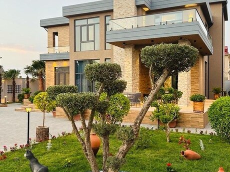 5 otaqlı həyət evi/bağ evi - Buzovna q. - 600 m²