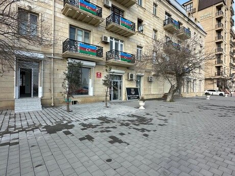 Obyekt - Şah İsmayıl Xətai m. - 80 m²