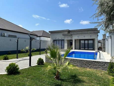 4 otaqlı həyət evi/bağ evi - Mərdəkan q. - 240 m²