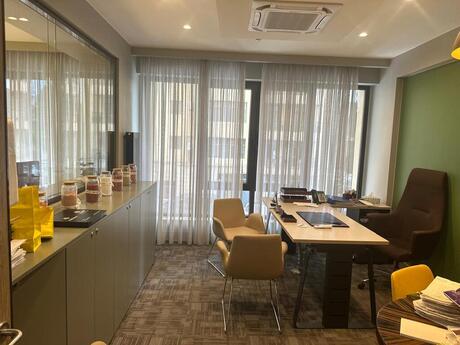 5 otaqlı ofis - 28 May m. - 125 m²