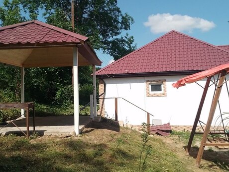 3 otaqlı həyət evi/bağ evi - Quba - 90 m²