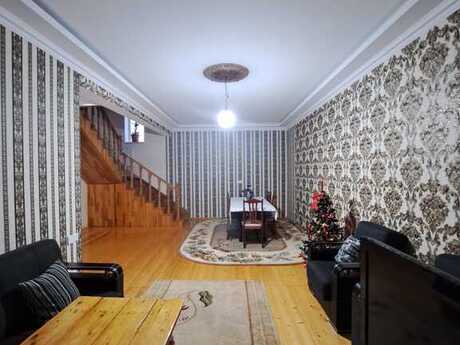 7 otaqlı həyət evi/bağ evi - Yeni Ramana q. - 196 m²