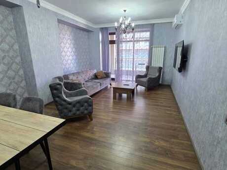 4 otaqlı yeni tikili - 8 Noyabr m. - 185 m²