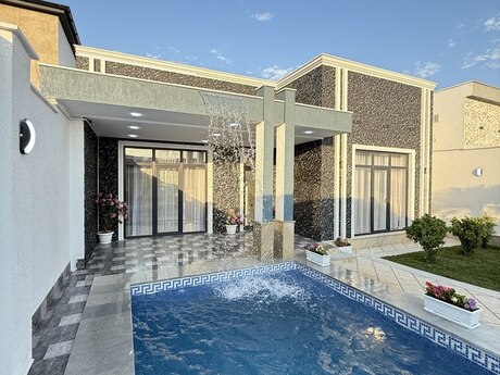 4 otaqlı həyət evi/bağ evi - Şüvəlan q. - 140 m²