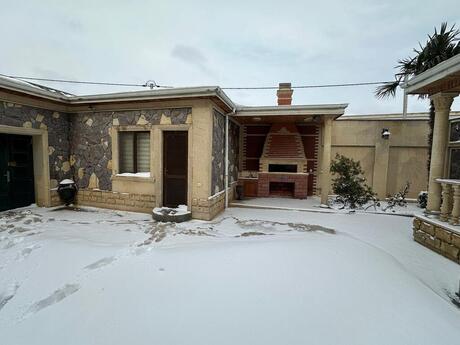 7 otaqlı həyət evi/bağ evi - Qara Qarayev m. - 400 m²
