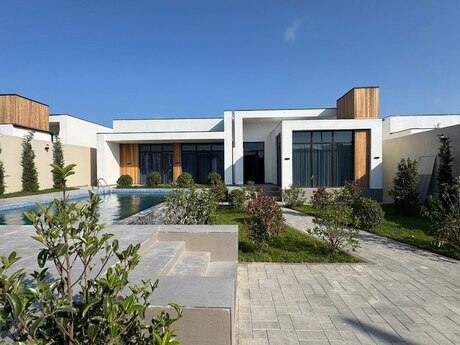 4 otaqlı həyət evi/bağ evi - Şüvəlan q. - 180 m²
