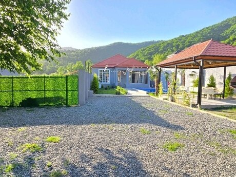 5 otaqlı həyət evi/bağ evi - İsmayıllı - 200 m²