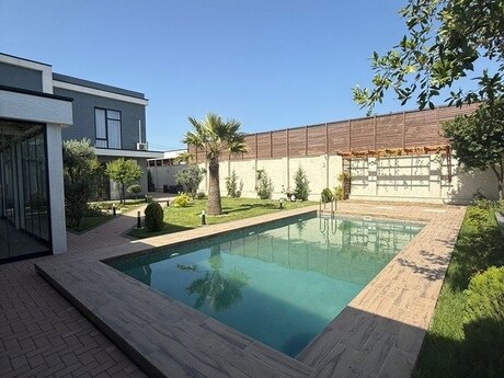 5 otaqlı həyət evi/bağ evi - Mərdəkan q. - 550 m²