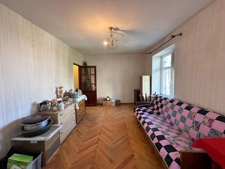 2 otaqlı köhnə tikili - Elmlər Akademiyası m. - 58 m²