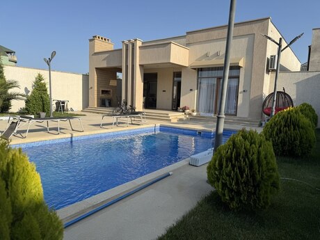4 otaqlı həyət evi/bağ evi - Mərdəkan q. - 200 m²