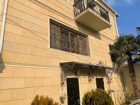 5 otaqlı həyət evi/bağ evi - Nəsimi m. - 239 m²