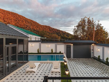 3 otaqlı həyət evi/bağ evi - Qəbələ - 150 m²