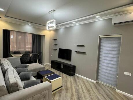 2 otaqlı köhnə tikili - Neftçilər m. - 70 m²