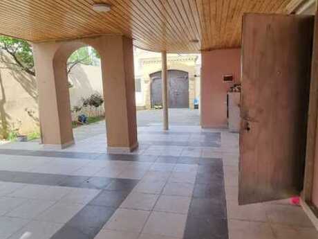6 otaqlı həyət evi/bağ evi - Badamdar q. - 270 m²