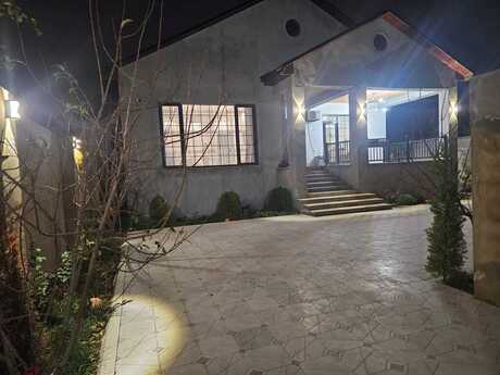 4 otaqlı həyət evi/bağ evi - Buzovna q. - 157 m²