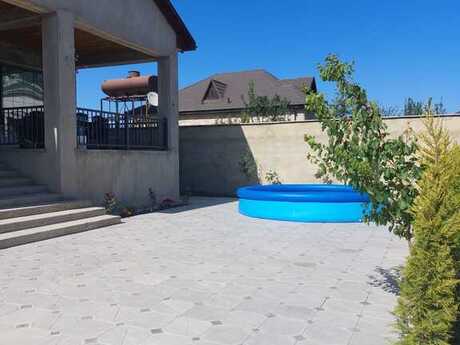 4 otaqlı həyət evi/bağ evi - Buzovna q. - 157 m²