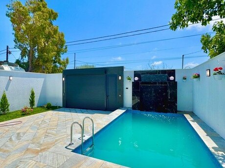 4 otaqlı həyət evi/bağ evi - Şüvəlan q. - 125 m²