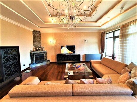4-комн. новостройка - м. Элмляр Академиясы - 200 м²