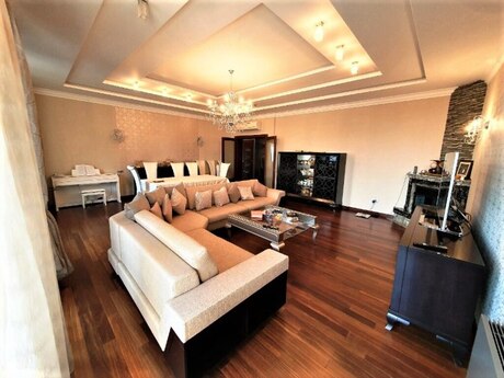 4-комн. новостройка - м. Элмляр Академиясы - 200 м²