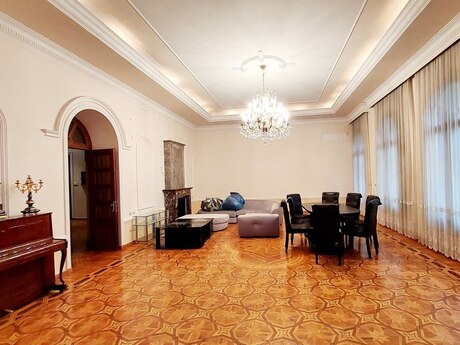7 otaqlı köhnə tikili - Sahil m. - 750 m²
