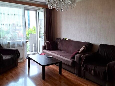2 otaqlı köhnə tikili - Yasamal r. - 60 m²